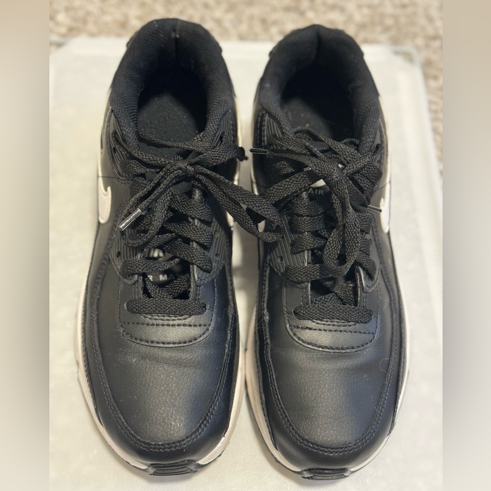 Women’s Nike shoes